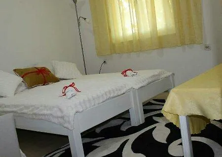Apartment Rim *